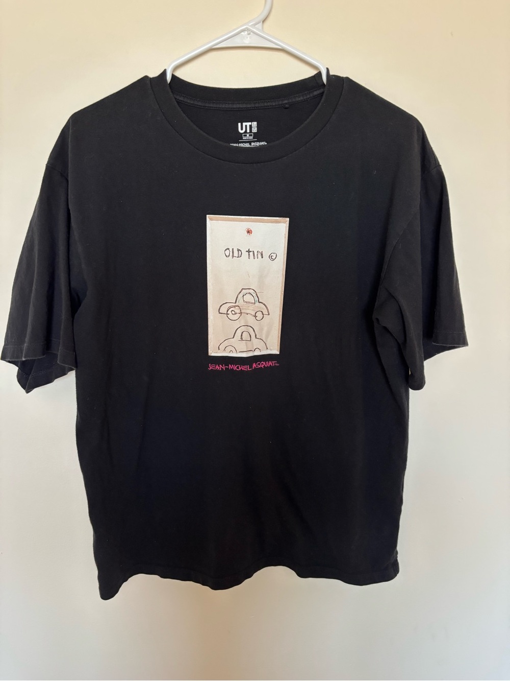 Uniqlo & Jean Michel Basquiat collab Graphic Tee with Old tin